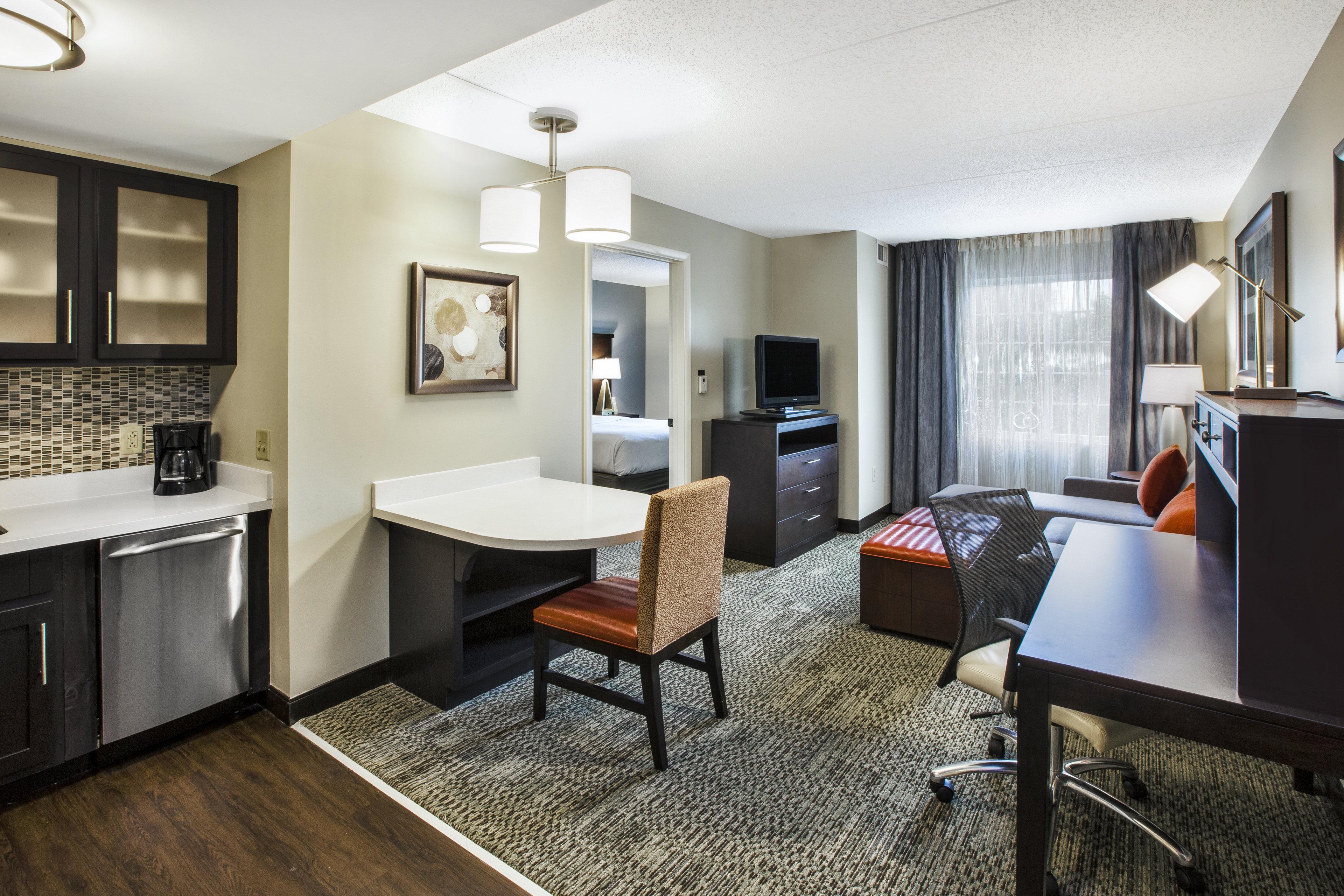 Staybridge Suites Cleveland Mayfield Heights Beachwood, An Ihg Hotel Bagian luar foto