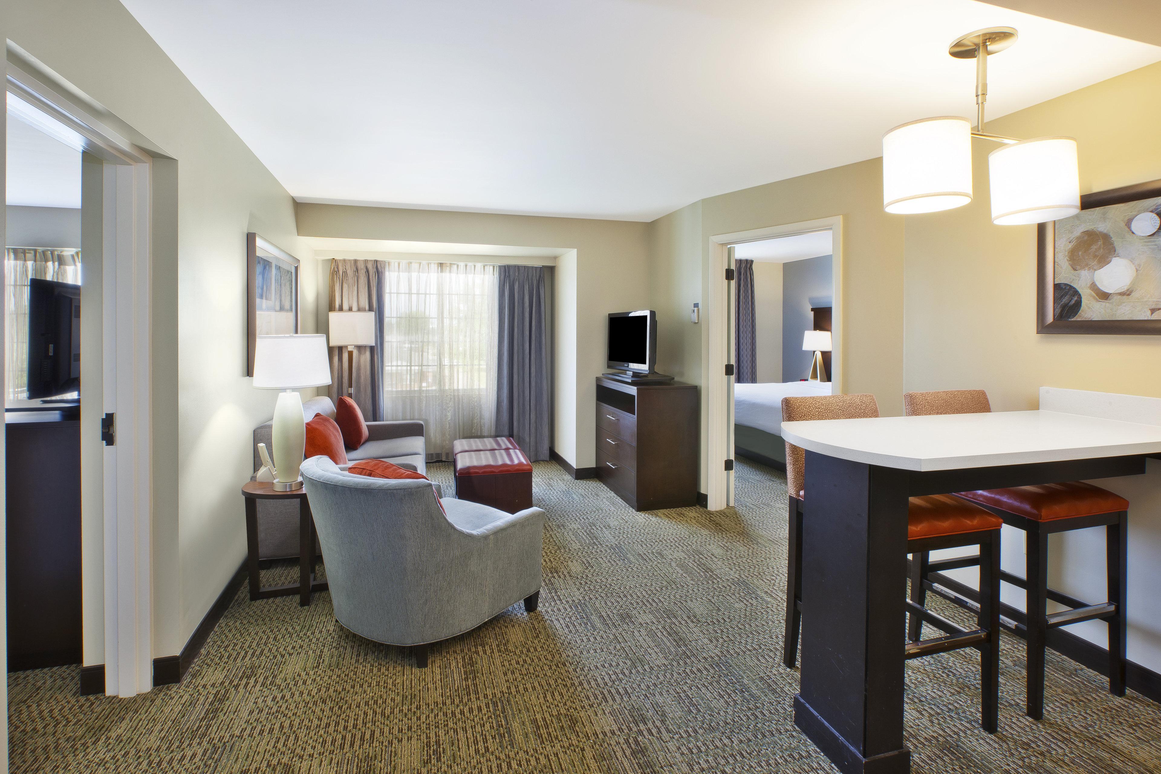 Staybridge Suites Cleveland Mayfield Heights Beachwood, An Ihg Hotel Bagian luar foto