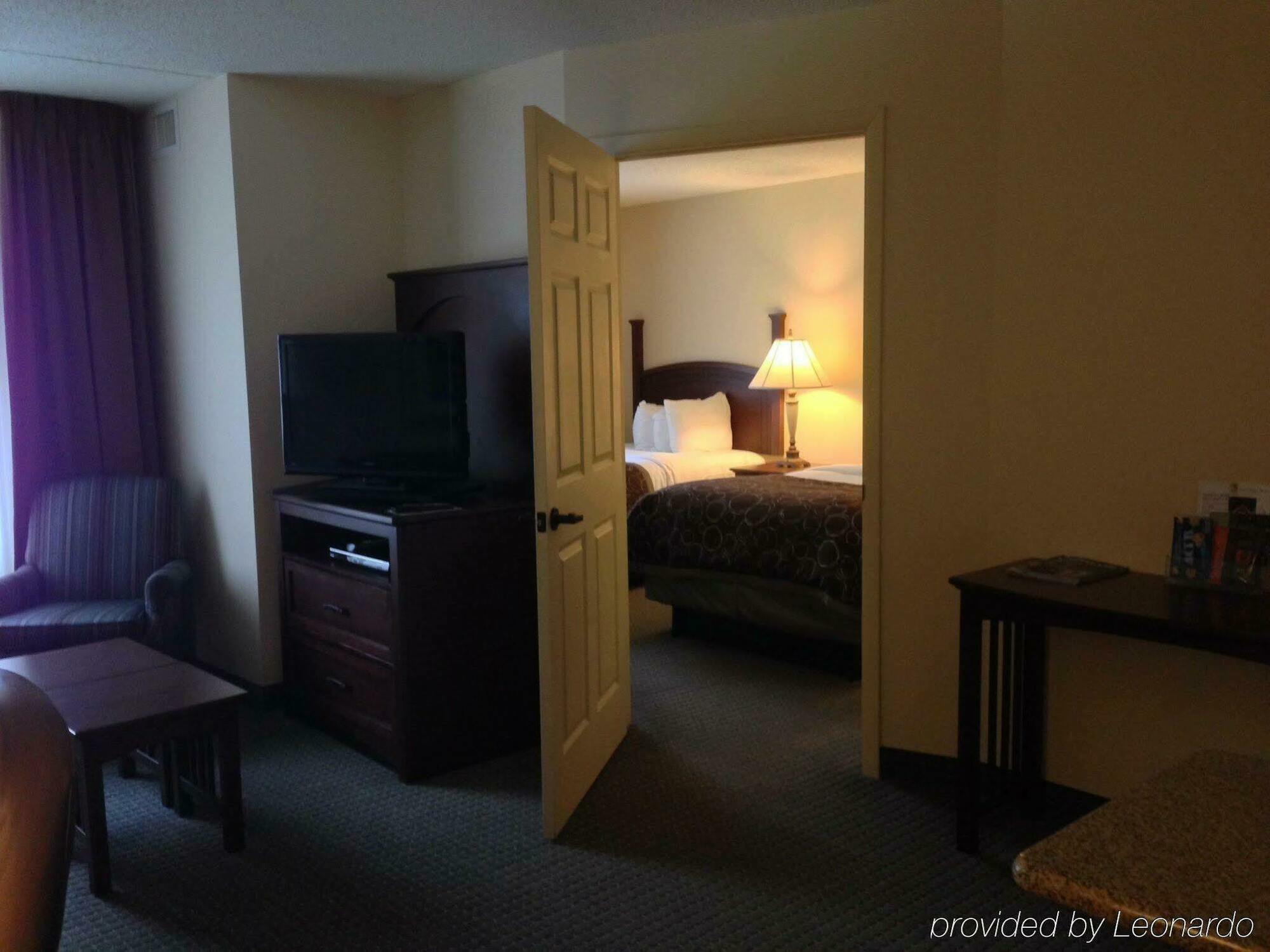 Staybridge Suites Cleveland Mayfield Heights Beachwood, An Ihg Hotel Bagian luar foto