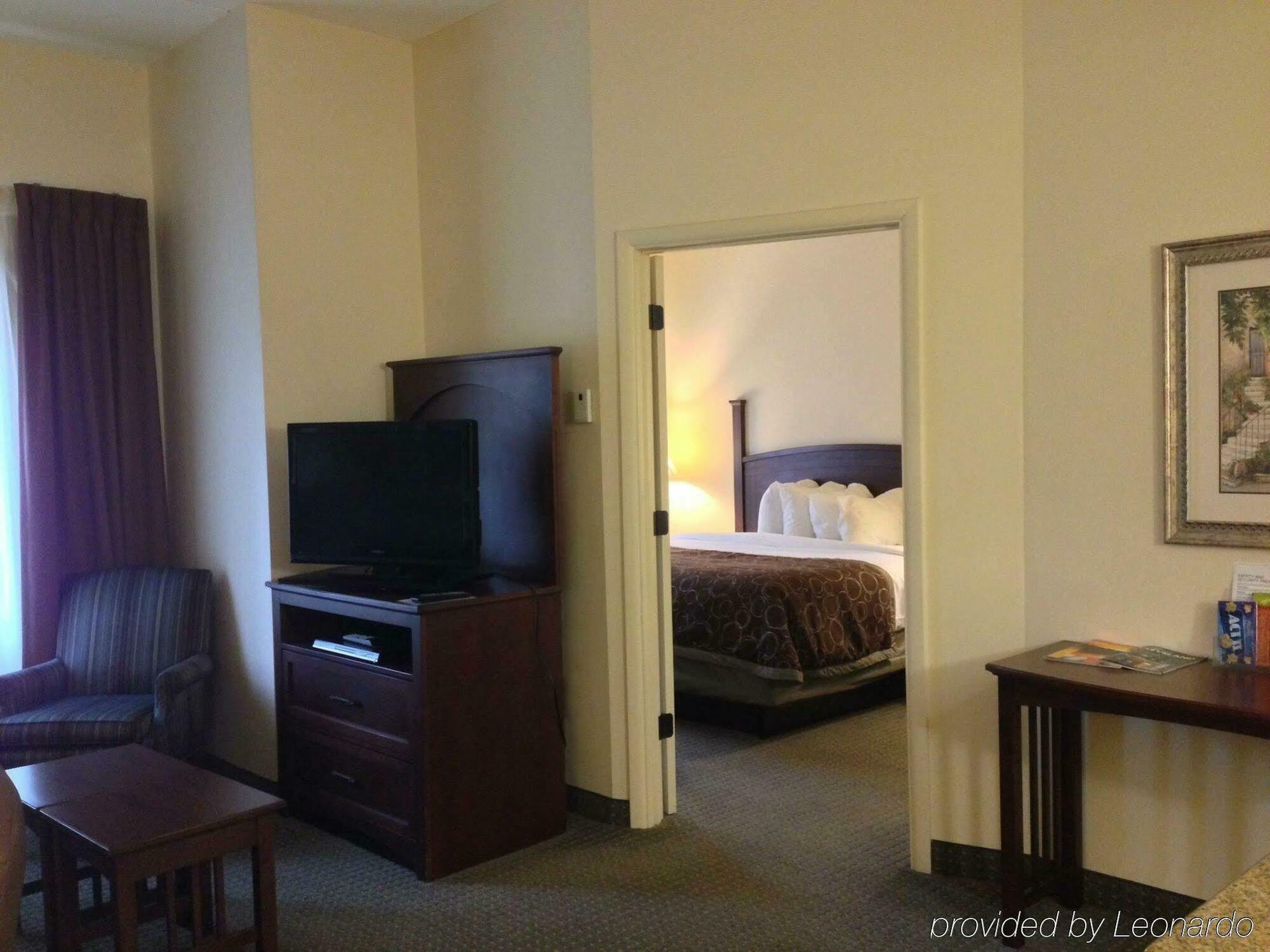 Staybridge Suites Cleveland Mayfield Heights Beachwood, An Ihg Hotel Bagian luar foto